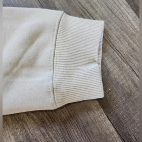 Mens Under Armour Hoodie Sweatshirt
2XL Cream & Gold W/Front Pocket - Picture 9 of 9